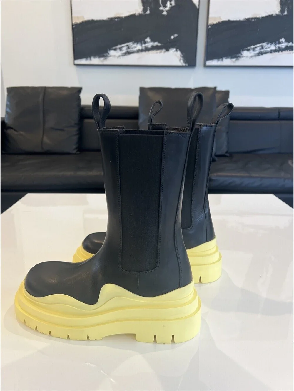 Bottega Veneta Contrast-Sole Leather Tire Men’s Chelsea Boots size 37/US 7
